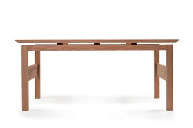 TOKIO
Mesa, encino rojo macizo, 185 x 90 x 75 cm